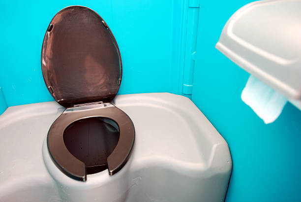 Best Porta potty delivery and setup  in Lincoln Center, KS